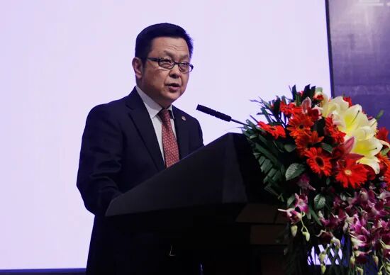 潮平两岸阔,风正一帆悬 ——民营企业怎样应对经济变局.jpg